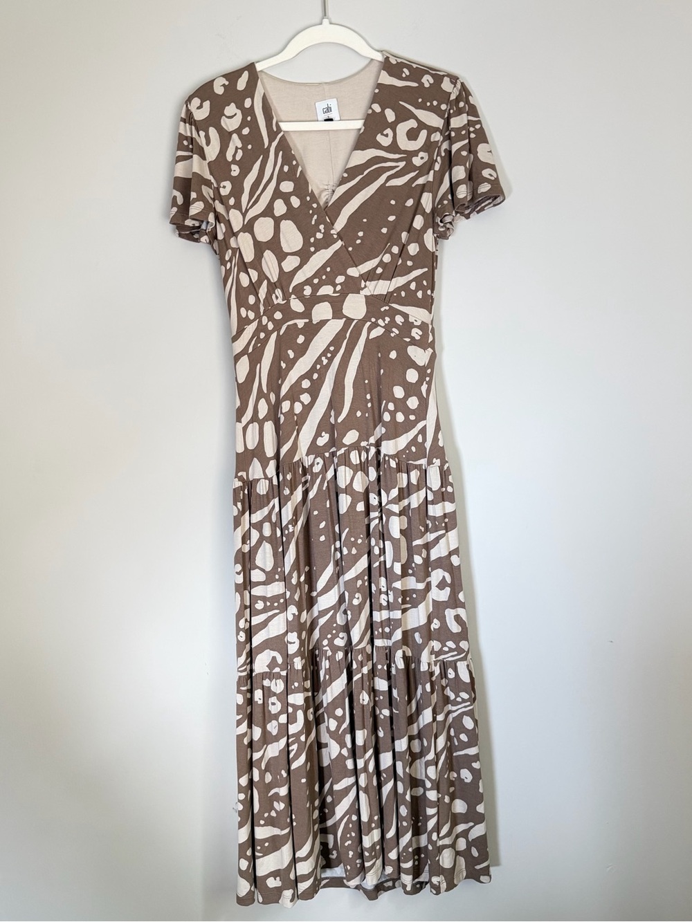 CAbi Maxi Dress V-Neck Ruched Short Sleeve Stretch Summer Tiered luxe printed